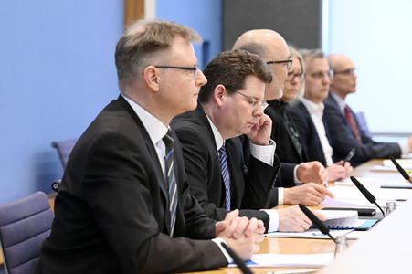 Bundespressekonferenz Gemeinschaftsdiagnose der Wirtschaftsforschungsinstitute Frühjahr 2023 in Berlin