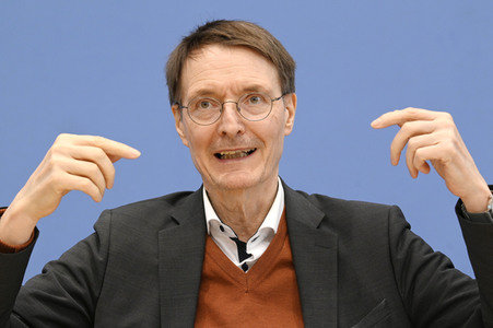 Bundespressekonferenz Bekämpfung von Arzneimittel-Lieferengpässen in Berlin
