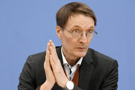 Bundespressekonferenz Bekämpfung von Arzneimittel-Lieferengpässen in Berlin