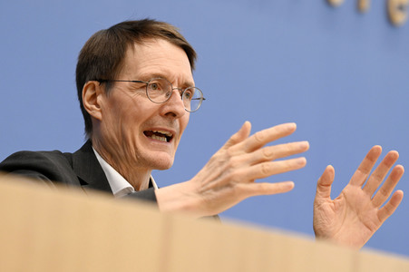 Bundespressekonferenz Bekämpfung von Arzneimittel-Lieferengpässen in Berlin