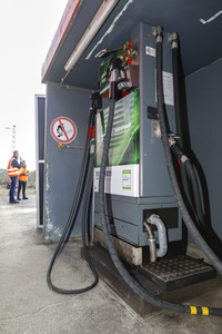 Eröffnung Lok-Tankstelle in München
