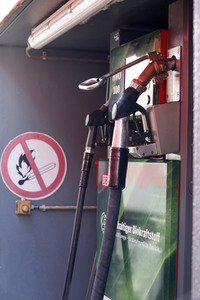Eröffnung Lok-Tankstelle in München