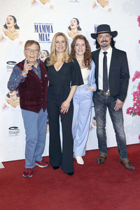 Musicalpremiere 'Mamma Mia!' in Hamburg