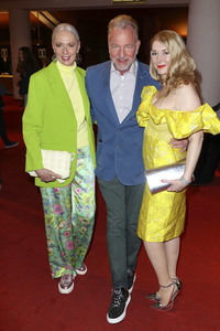 Musicalpremiere 'Mamma Mia!' in Hamburg