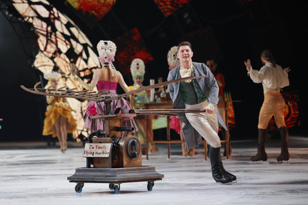 Eisrevue-Premiere 'Holiday on Ice - A New Day' in Erfurt