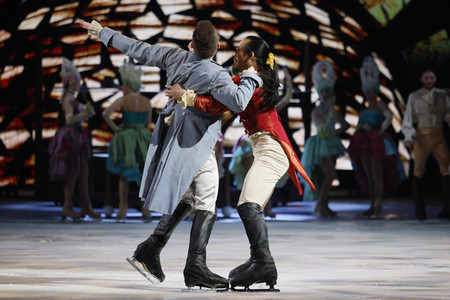 Eisrevue-Premiere 'Holiday on Ice - A New Day' in Erfurt