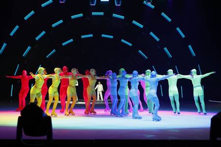 Eisrevue-Premiere 'Holiday on Ice - A New Day' in Erfurt
