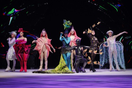 Eisrevue-Premiere 'Holiday on Ice - A New Day' in Erfurt