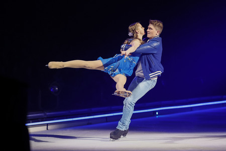 Eisrevue-Premiere 'Holiday on Ice - A New Day' in Erfurt