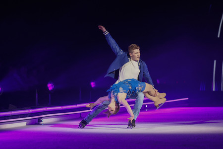 Eisrevue-Premiere 'Holiday on Ice - A New Day' in Erfurt