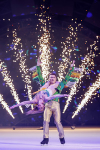 Eisrevue-Premiere 'Holiday on Ice - A New Day' in Erfurt