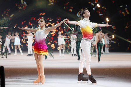 Eisrevue-Premiere 'Holiday on Ice - A New Day' in Erfurt
