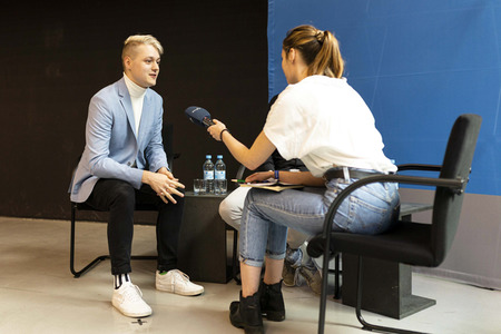 Premiere 'Irgendwas mit Medien' in Weimar