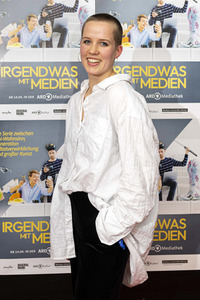 Premiere 'Irgendwas mit Medien' in Weimar