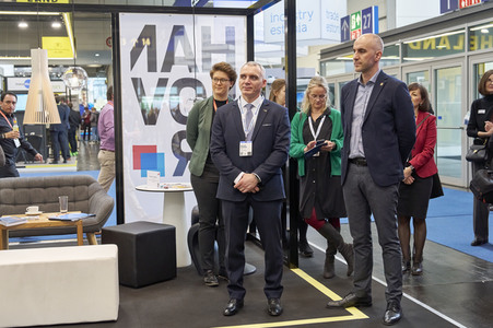 Ukrainische Delegation aus Mykolajiw auf der Hannover Messe 2023