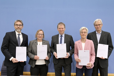 Bundespressekonferenz Prüfbericht zur Berechnung der deutschen Treibhausgasemissionen in Berlin