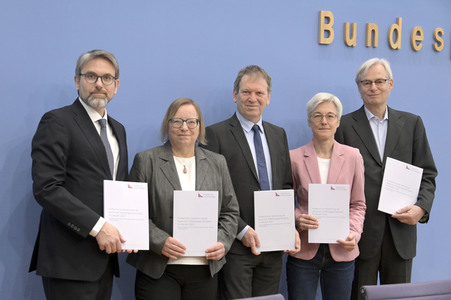 Bundespressekonferenz Prüfbericht zur Berechnung der deutschen Treibhausgasemissionen in Berlin