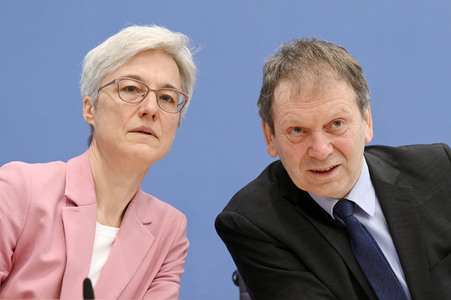 Bundespressekonferenz Prüfbericht zur Berechnung der deutschen Treibhausgasemissionen in Berlin