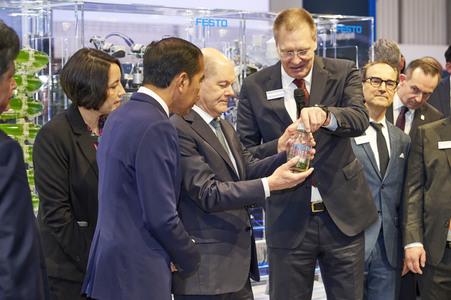 Eröffnungsrundgang auf der Hannover Messe 2023