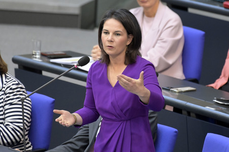 96. Sitzung des Deutschen Bundestages in Berlin