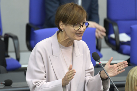 96. Sitzung des Deutschen Bundestages in Berlin