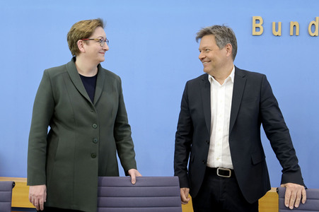 Bundespressekonferenz Novelle des Gebäudeenergiegesetzes und das neue Förderkonzept erneuerbares Heizen in Berlin