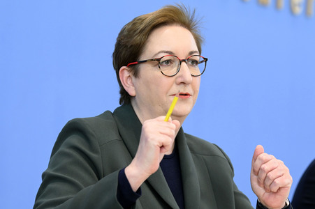 Bundespressekonferenz Novelle des Gebäudeenergiegesetzes und das neue Förderkonzept erneuerbares Heizen in Berlin
