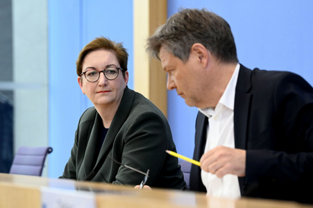Bundespressekonferenz Novelle des Gebäudeenergiegesetzes und das neue Förderkonzept erneuerbares Heizen in Berlin