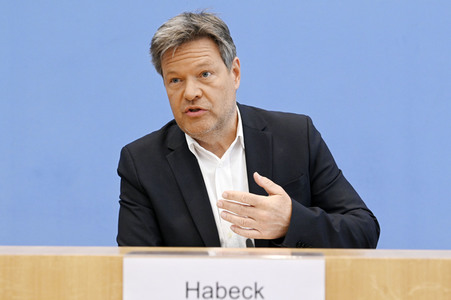Bundespressekonferenz Novelle des Gebäudeenergiegesetzes und das neue Förderkonzept erneuerbares Heizen in Berlin