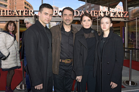 Theaterpremiere 'Stolz und Vorurteil *oder so' in Berlin