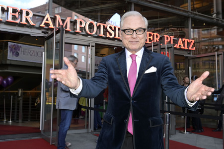 Theaterpremiere 'Stolz und Vorurteil *oder so' in Berlin