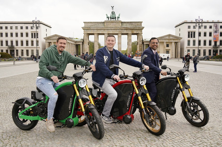 Fototermin mit eROCKIT Fahrzeugen in Berlin