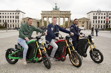 Fototermin mit eROCKIT Fahrzeugen in Berlin