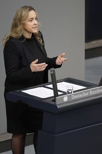 100. Sitzung des Deutschen Bundestages in Berlin