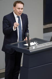 100. Sitzung des Deutschen Bundestages in Berlin