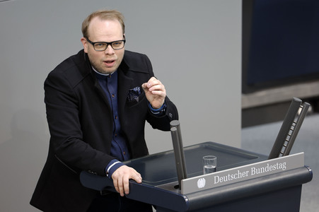 100. Sitzung des Deutschen Bundestages in Berlin