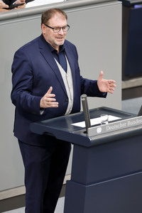 100. Sitzung des Deutschen Bundestages in Berlin