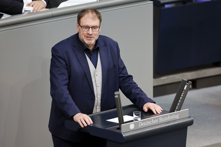 100. Sitzung des Deutschen Bundestages in Berlin