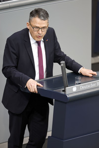 100. Sitzung des Deutschen Bundestages in Berlin