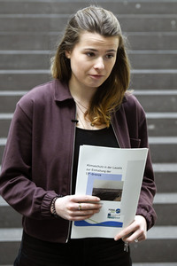 Pressekonferenz von FFF und dem DIW in Berlin