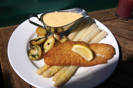 Symbolfoto Mittagessen