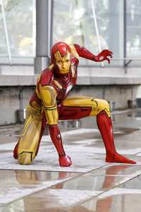 GEEK ART: She-Hulk & Iron Man Bodypainting