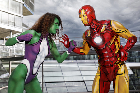 GEEK ART: She-Hulk & Iron Man Bodypainting
