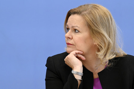 Bundespressekonferenz Fallzahlen für die Politisch Motivierte Kriminalität 2022 in Berlin