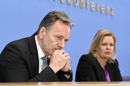 Bundespressekonferenz Fallzahlen für die Politisch Motivierte Kriminalität 2022 in Berlin