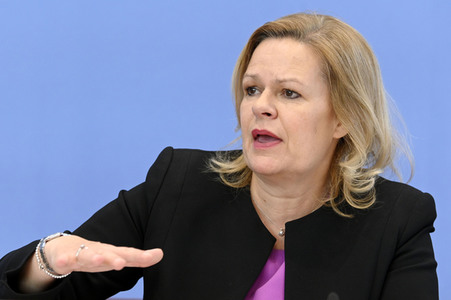 Bundespressekonferenz Fallzahlen für die Politisch Motivierte Kriminalität 2022 in Berlin