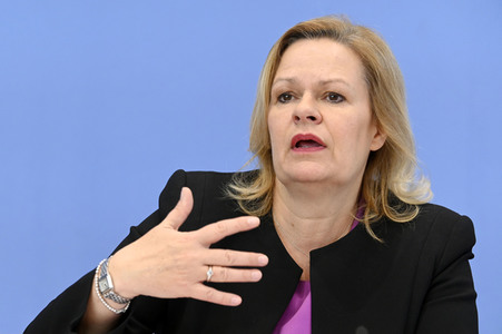 Bundespressekonferenz Fallzahlen für die Politisch Motivierte Kriminalität 2022 in Berlin