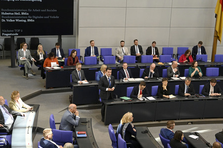 102. Sitzung des Deutschen Bundestages in Berlin