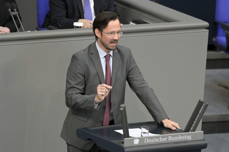 103. Sitzung des Deutschen Bundestages in Berlin