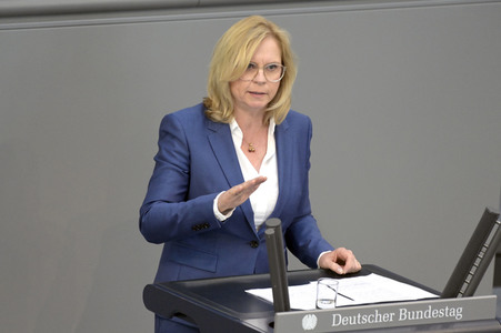 103. Sitzung des Deutschen Bundestages in Berlin